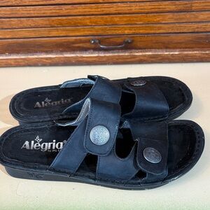 Alegria Black Slide Sandals with Silver Accents size 7
